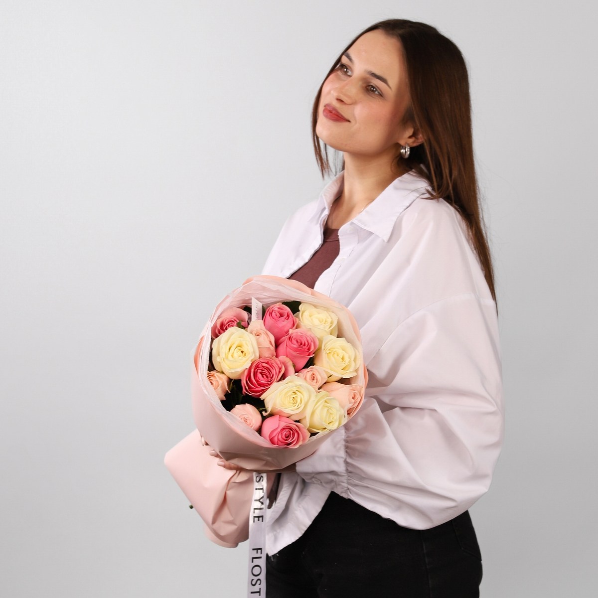 Букет из 15 нежных роз